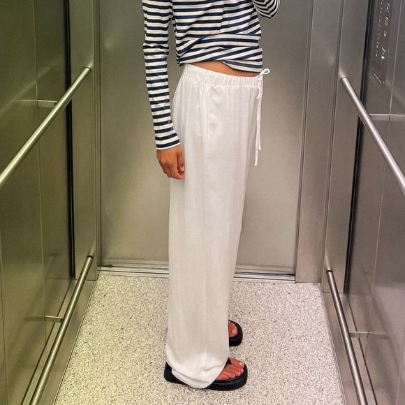 NA-KD Relaxed Linen Blend Trousers (Size 32) - Picture 2 of 3